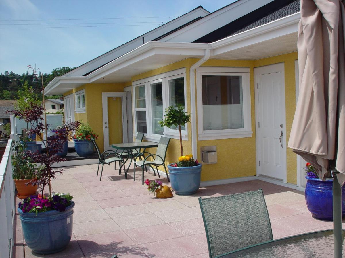 Birds Of A Feather Victoria Oceanfront Studio Suites Colwood 외부 사진